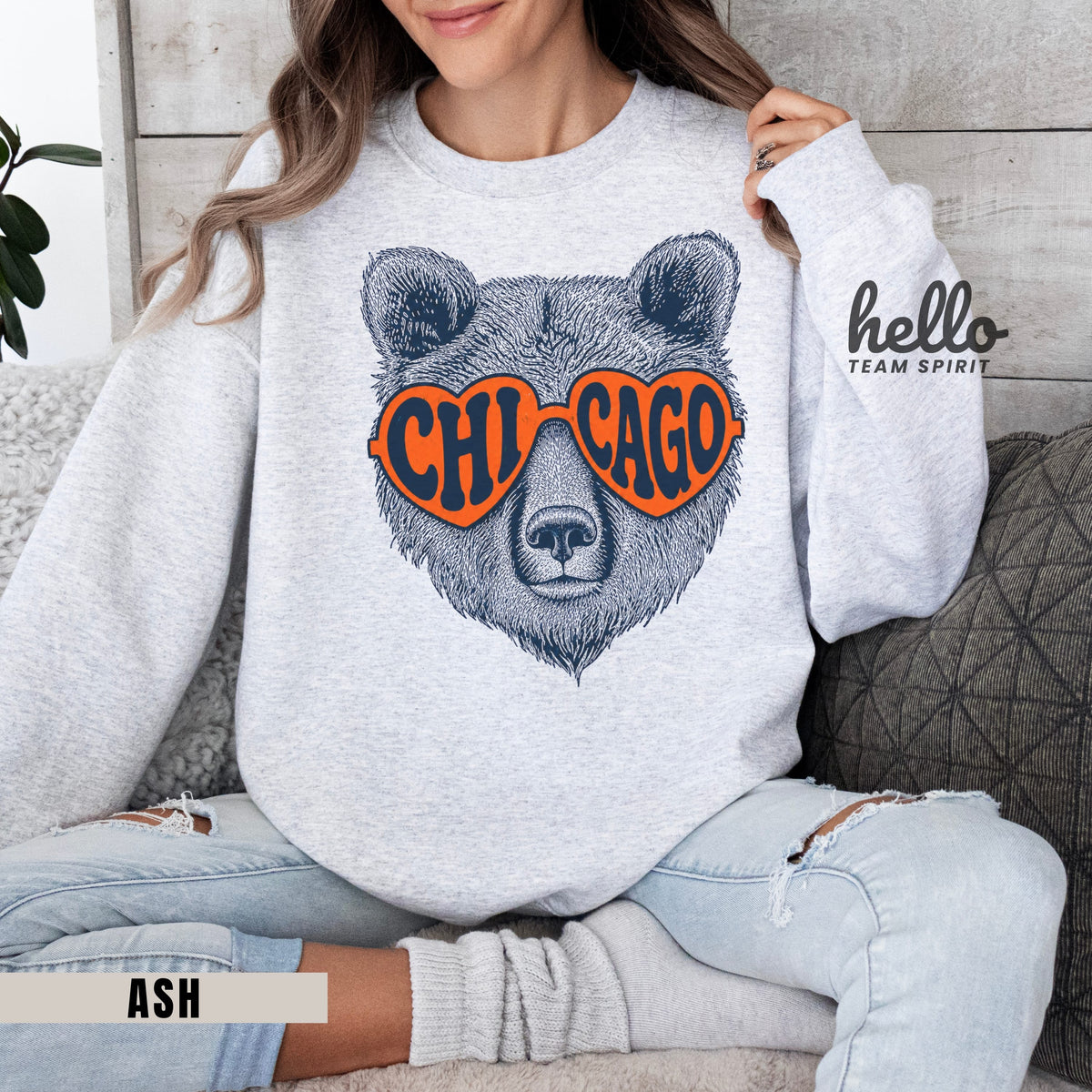 Chicago Vintage Character Football Graphic Sweatshirt