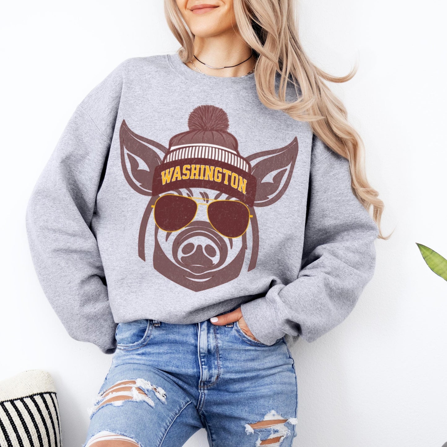 Vintage Washington Football Sweatshirt, Trendy Crewneck Pullover for Game Day Fans, Unisex Heavy Blend Sweatshirt, Washington Football