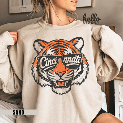 Cincinnati Vintage Character Football Graphic Sweatshirt