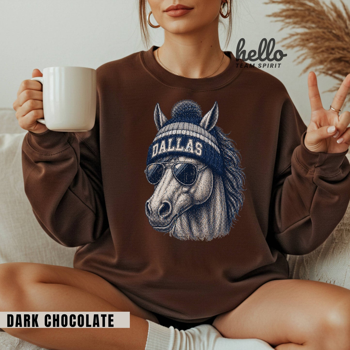 Dallas Vintage Character Football Graphic Sweatshirt