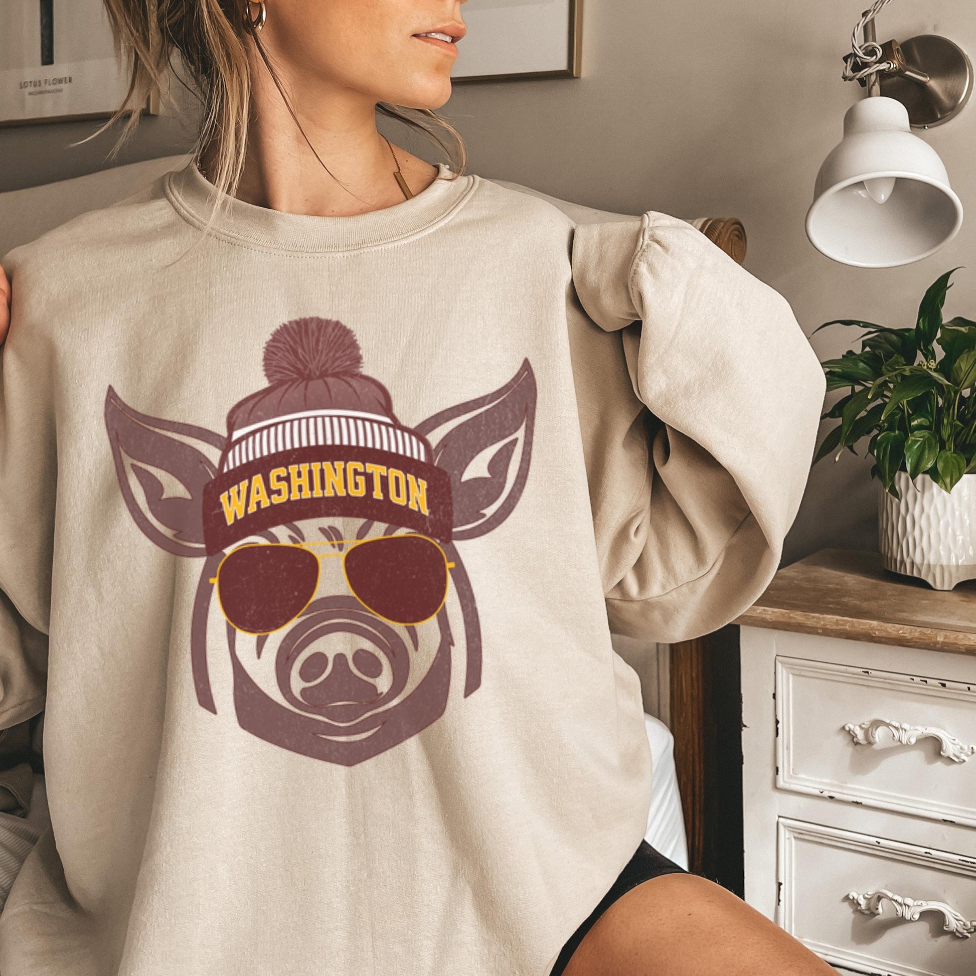 Vintage Washington Football Sweatshirt, Trendy Crewneck Pullover for Game Day Fans, Unisex Heavy Blend Sweatshirt, Washington Football