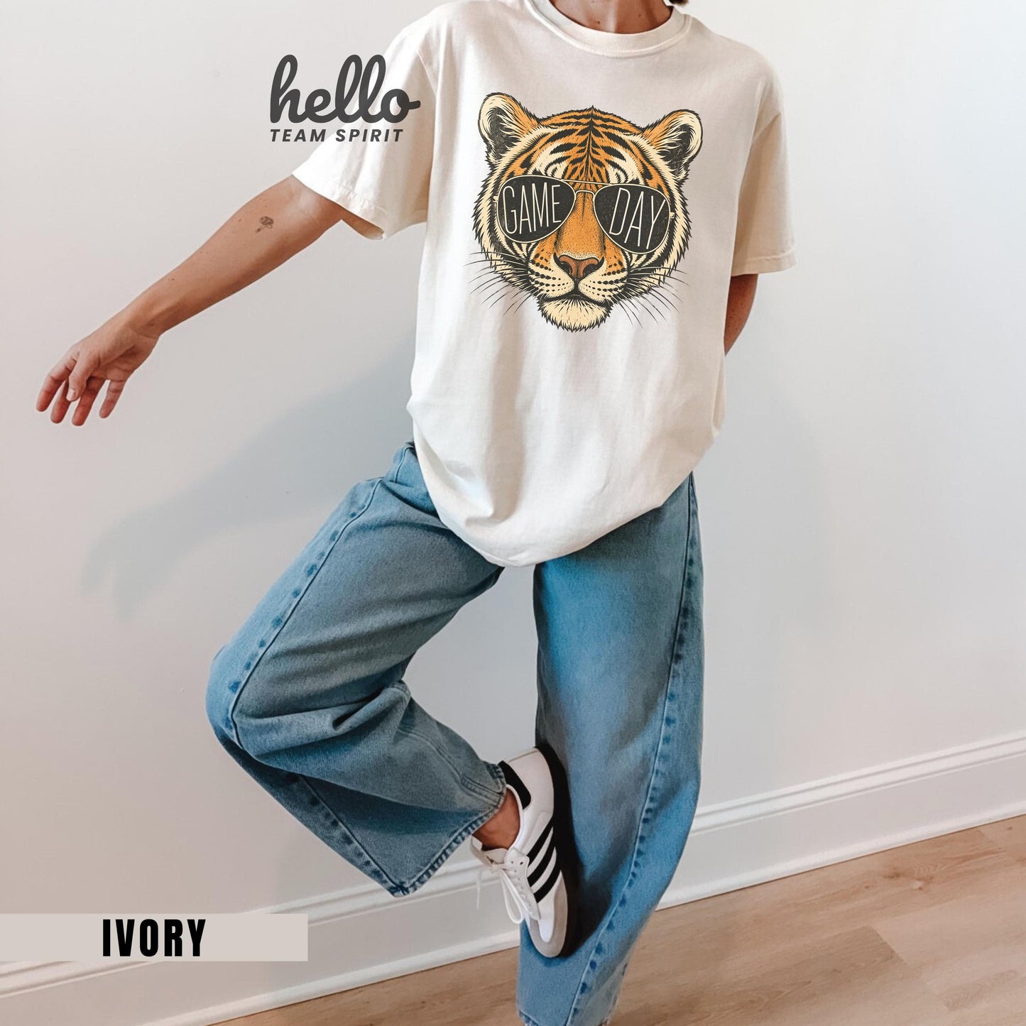 Tigers Game Day Sweatshirt, Retro Tiger Mascot Football Shirt, Team Spirit Tailgate Party Wear, Youth Adult Detroit Gameday Apparel HTS024