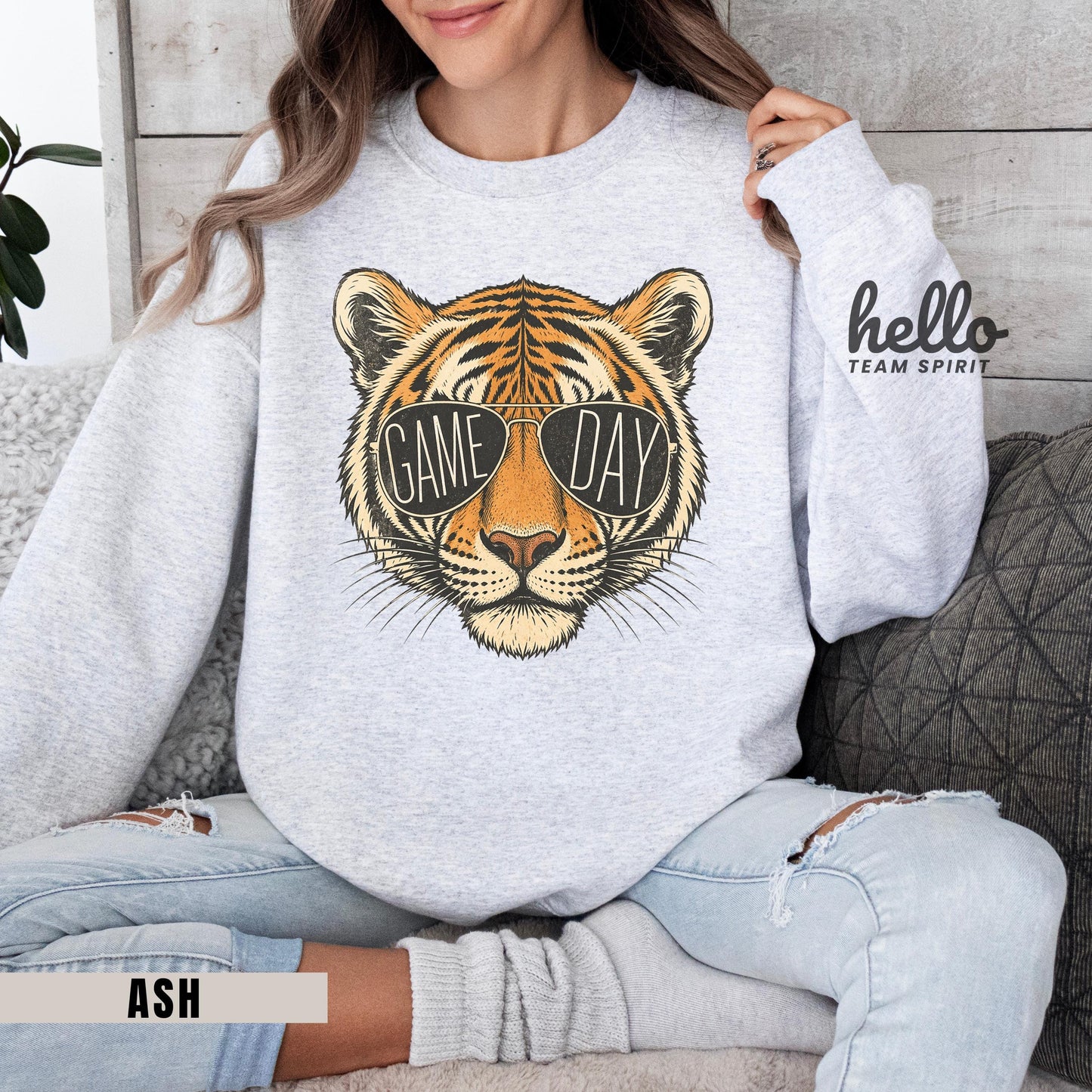Tigers Game Day Sweatshirt, Retro Tiger Mascot Football Shirt, Team Spirit Tailgate Party Wear, Youth Adult Detroit Gameday Apparel HTS024