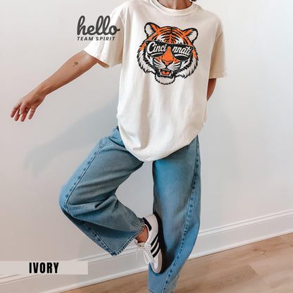 Cincinnati Football Crewneck, Football Tshirt, Cincinnati Fan Gifts, Cincinnati Football Comfort Colors Vintage Style Sweatshirt HTS076